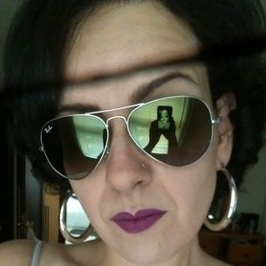 Meet your Posher, Nancy